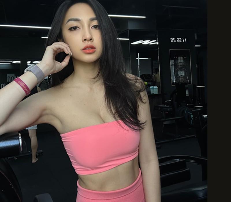 Chân dung hot girl Jessi Lương lái siêu xe Lamborghini, bên ngoài xinh đẹp, bên trong múi cơ trập trùng-4