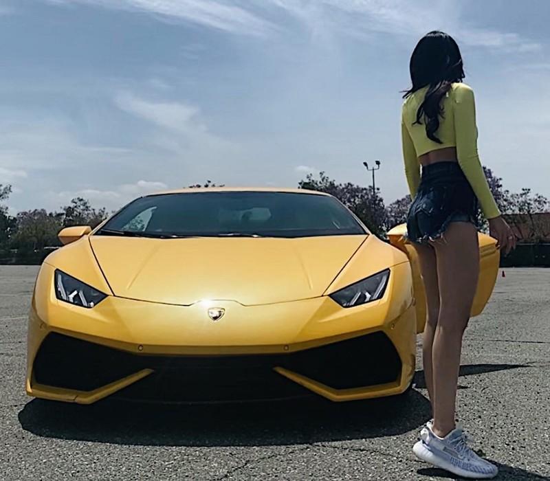 Chân dung hot girl Jessi Lương lái siêu xe Lamborghini, bên ngoài xinh đẹp, bên trong múi cơ trập trùng-6