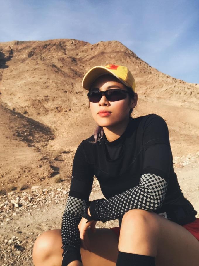 Á hậu Hoàng My: Tuổi 35 gợi cảm, cùng bạn trai Việt kiều vượt qua bệnh lạ-7