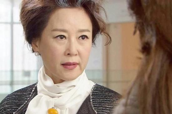 Mẹ muốn tôi lấy vàng cưới cho anh trai vay mua nhà