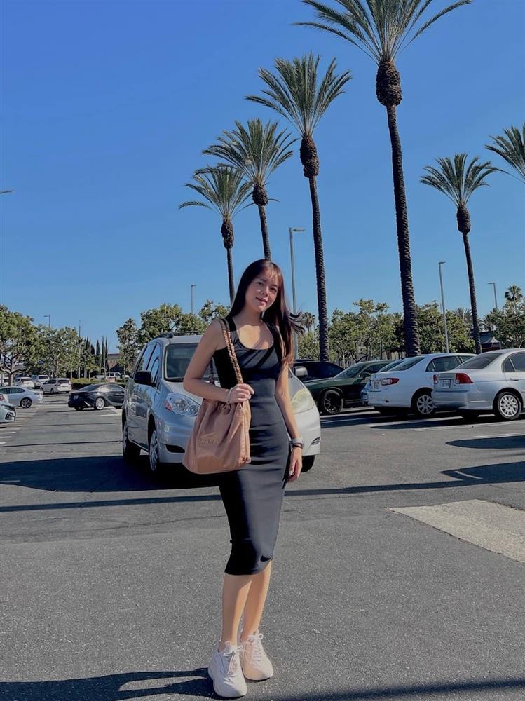 Phạm Quỳnh Anh khoe vẻ đẹp trẻ trung và năng động-3