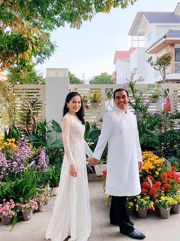 Đứng trong cung điện, ái nữ Quyền Linh như công chúa đời thực, ảnh mẹ ruột giàu có bất ngờ hơn-11