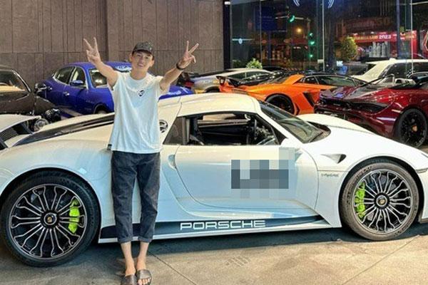 Phan Công Khanh và loạt ảnh phô trương sự giàu có-9