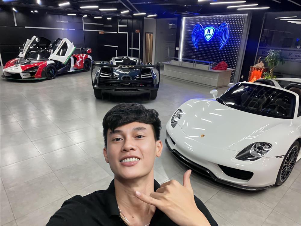 Phan Công Khanh và loạt ảnh phô trương sự giàu có-1