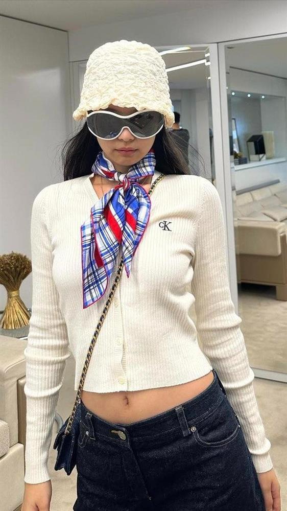 Jennie (BlackPink) ngầm công khai hẹn hò V (BTS)-1