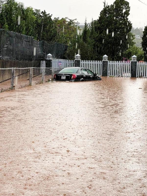 Đà Lạt lại ngập nặng sau cơn mưa lớn kéo dài-6