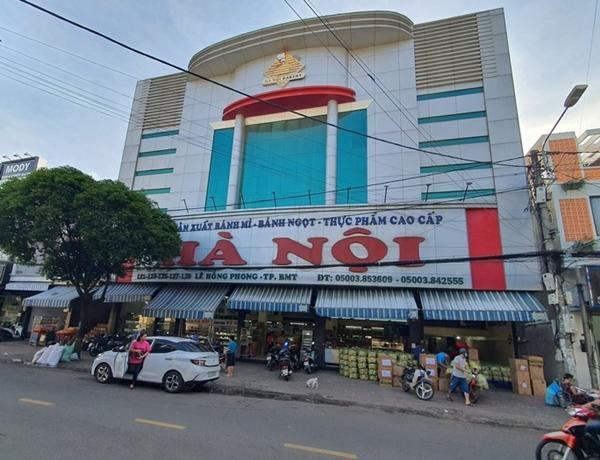 Tiệm bánh lớn nhất tỉnh Đắk Lắk in ngày sản xuất sau... ngày bán!-1