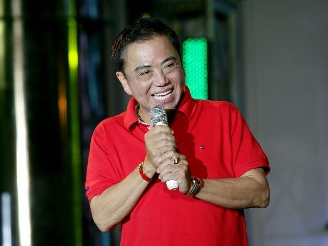 Danh hài Hồng Tơ tuổi 60: Sống an phận bên vợ trẻ con thơ, không còn ham chơi sau biến cố-1