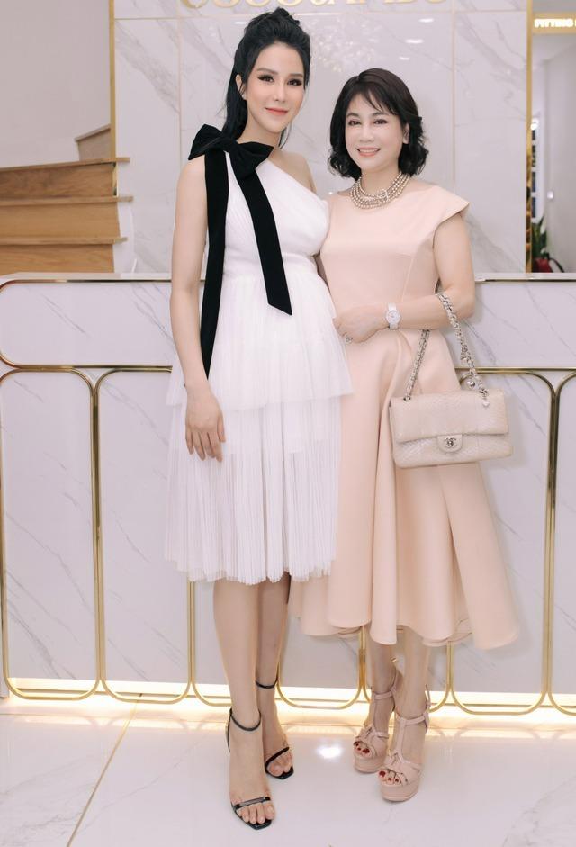 Diệp Lâm Anh nói gì về mối quan hệ với mẹ chồng cũ ở thời điểm hiện tại?-1