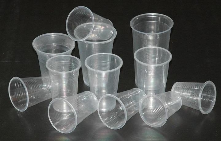 Tác hại khi sử dụng cốc dùng 1 lần-1