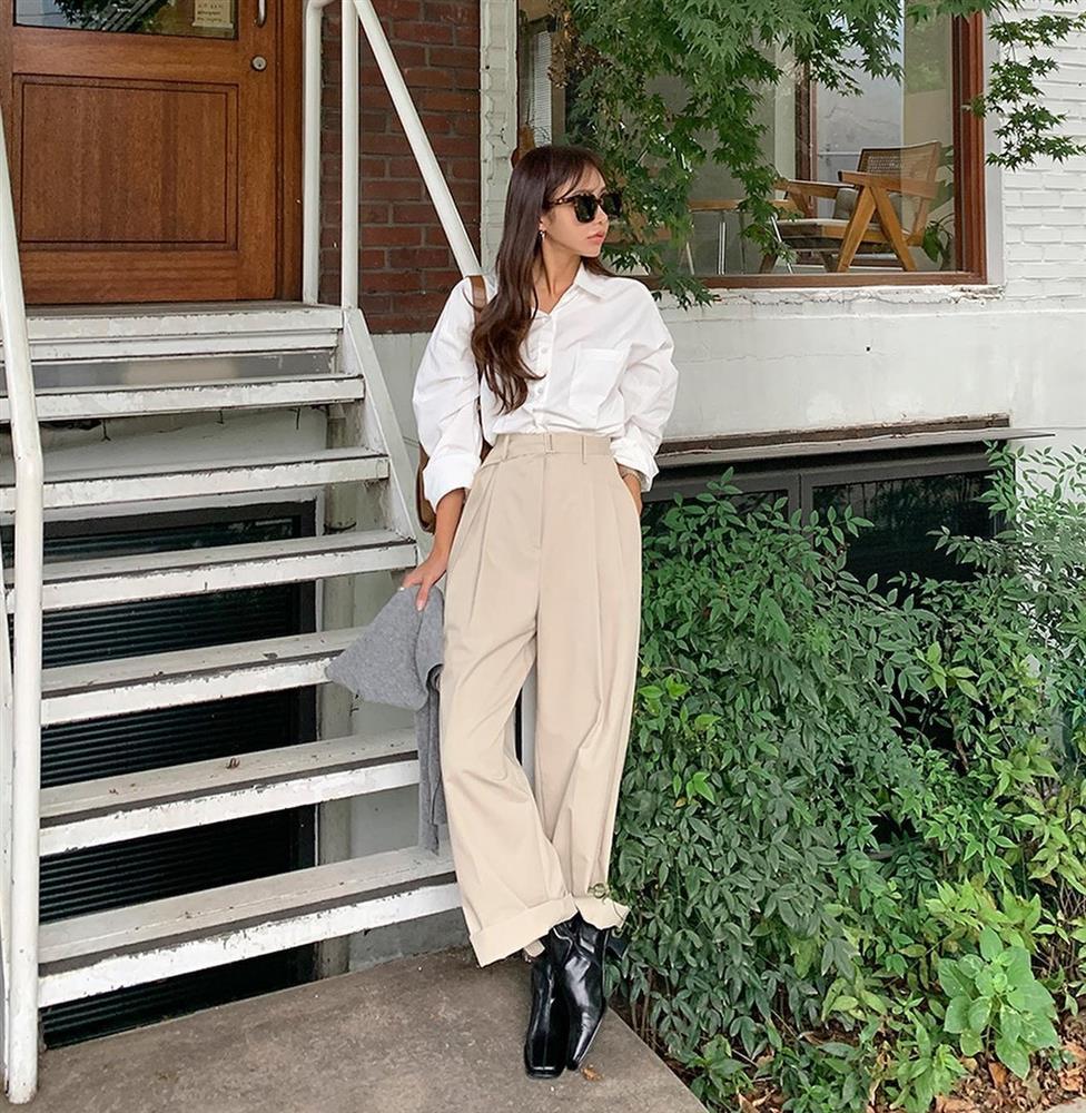 Nên kết hợp áo trắng với kiểu quần nào?-4