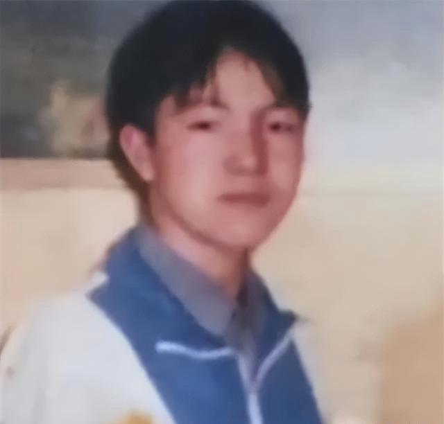 Bi kịch thủ khoa đại học nhưng không xin được việc, biến mất suốt 9 năm-1