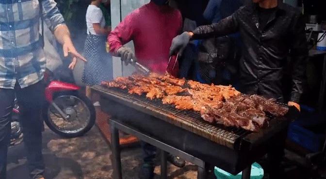 Giá 160.000 đồng/suất cơm tấm ở quán nổi tiếng TPHCM, khách Mỹ khen nức nở-3