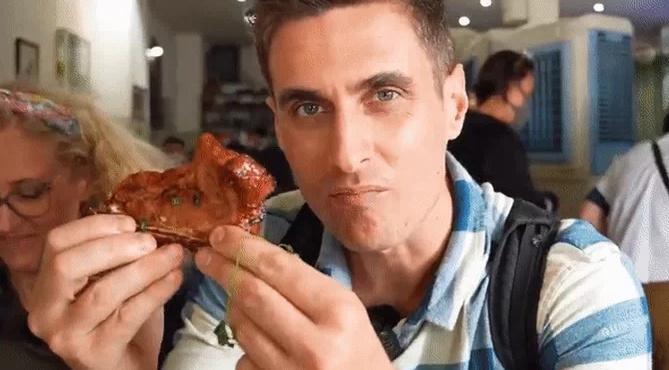 Giá 160.000 đồng/suất cơm tấm ở quán nổi tiếng TPHCM, khách Mỹ khen nức nở-4