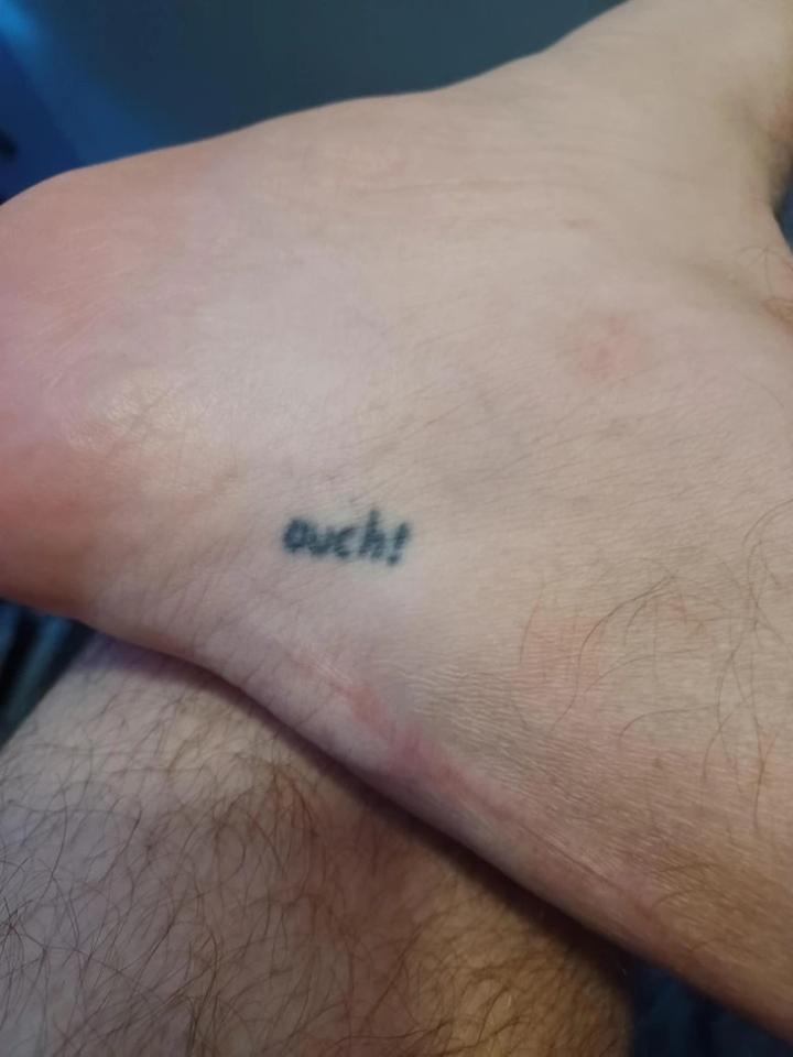 Những hình xăm kỳ quặc và ngớ ngẩn đến cạn lời-11