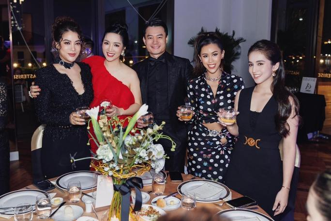 Trương Ngọc Ánh đẹp đôi bên tình trẻ Anh Dũng-6