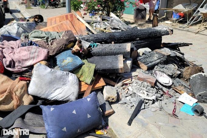 Vụ xe điện bốc cháy, 2 người chết: Mới cắm sạc được 15 phút-4