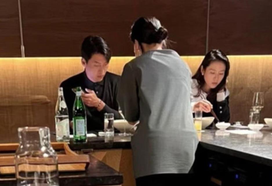 Hyun Bin - Son Ye Jin hẹn hò bình dị hậu lên chức cha mẹ-1
