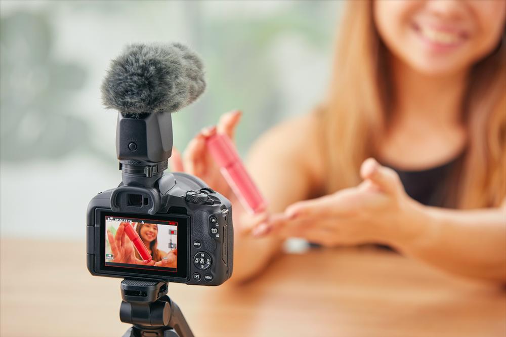 Canon EOS R50: nhiều tính năng, đáp ứng nhu cầu quay phim của Vloggers-4