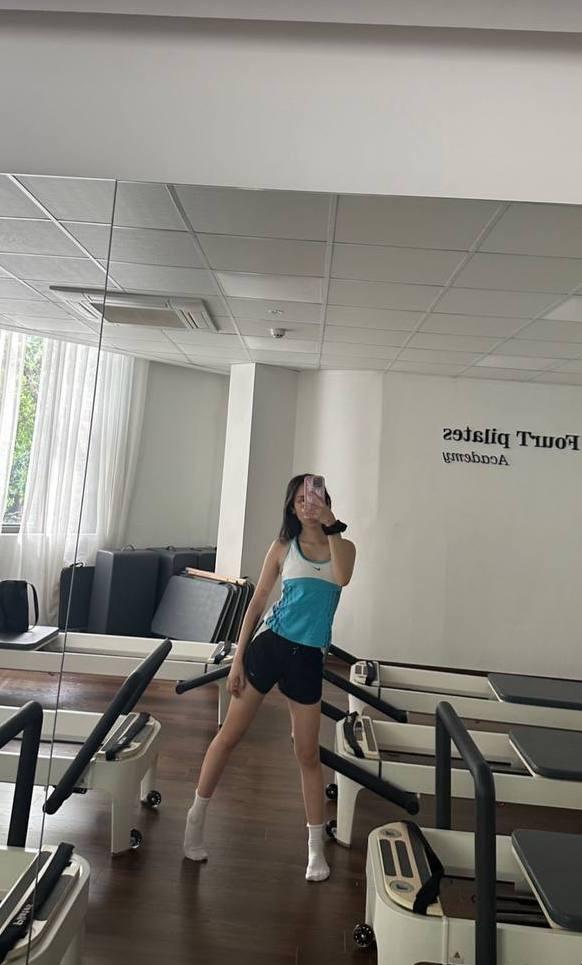 Hội người nổi tiếng, rich kid Việt khoe tập pilates độ vóc dáng-2