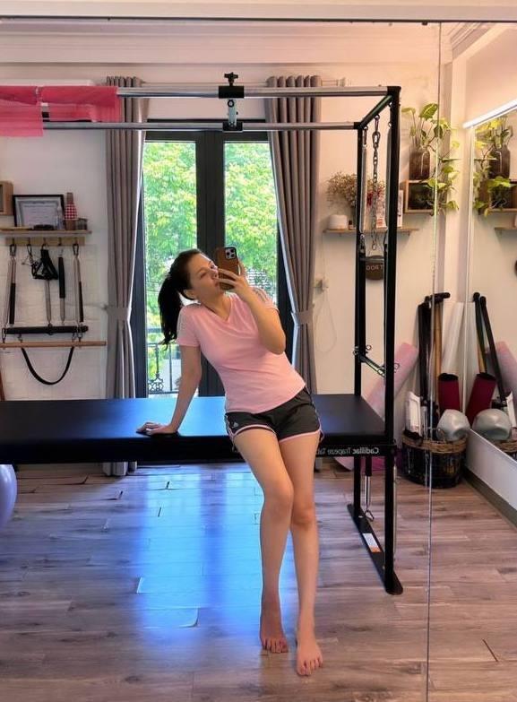 Hội người nổi tiếng, rich kid Việt khoe tập pilates độ vóc dáng-4