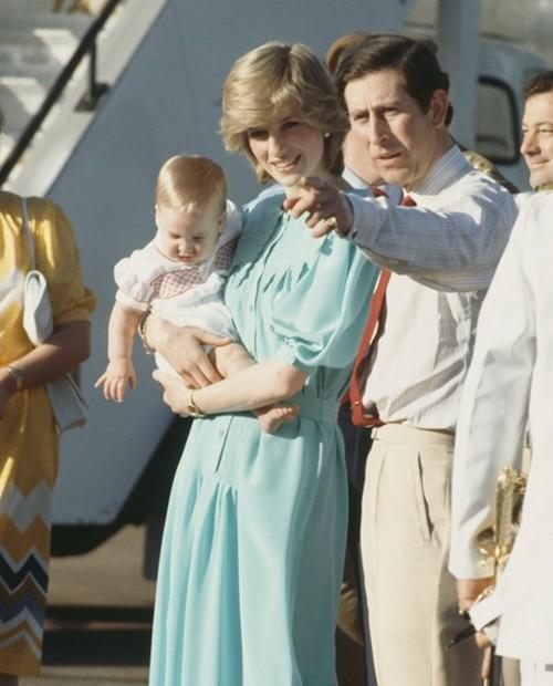 Hoàng tử William học theo Công nương Diana, giảm nhẹ nhiều nguyên tắc Hoàng gia Anh-2