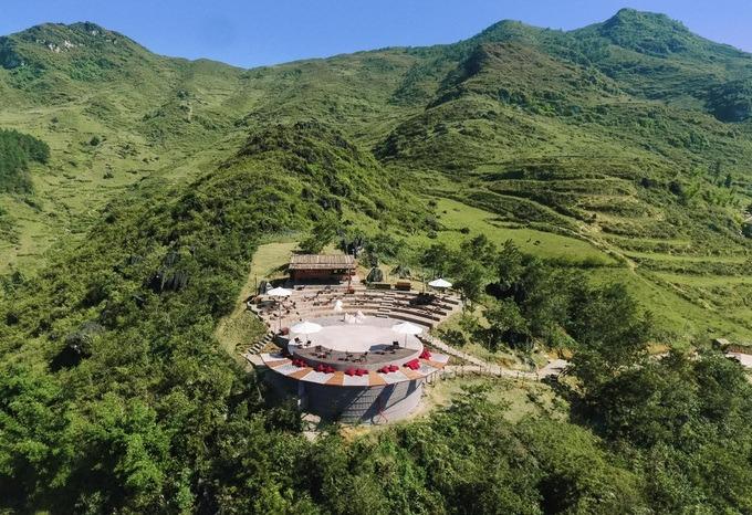 Quán cà phê biệt lập ở Sa Pa chỉ bán một loại đồ uống giá 300.000 đồng-2