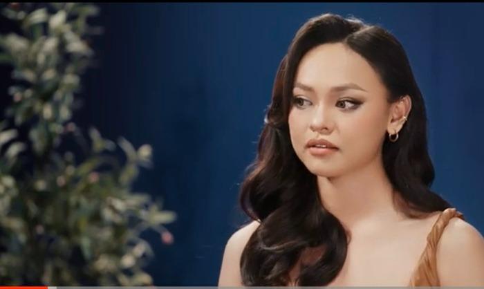Á hậu Mai Ngô khóc nấc, tiết lộ từng tốt nghiệp cấp 3 với hạnh kiểm trung bình-1
