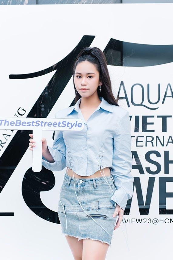 Bella Vũ khoe 2 phong cách đối lập với bộ ảnh street style mới-1