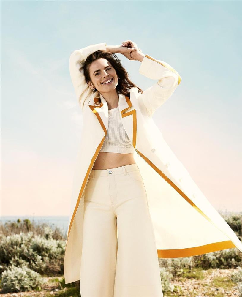 Nhan sắc nữ diễn viên kém 20 tuổi dính tin đồn hẹn hò Tom Cruise-13