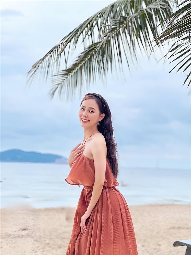 Nhan sắc đời thường của nữ phụ đỏng đảnh Nơi giấc mơ tìm về-10