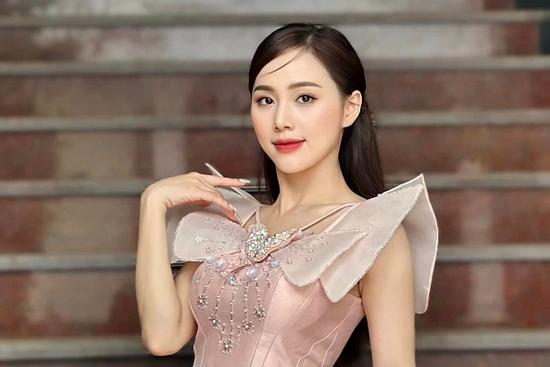 Nhan sắc đời thường của nữ phụ đỏng đảnh 'Nơi giấc mơ tìm về'