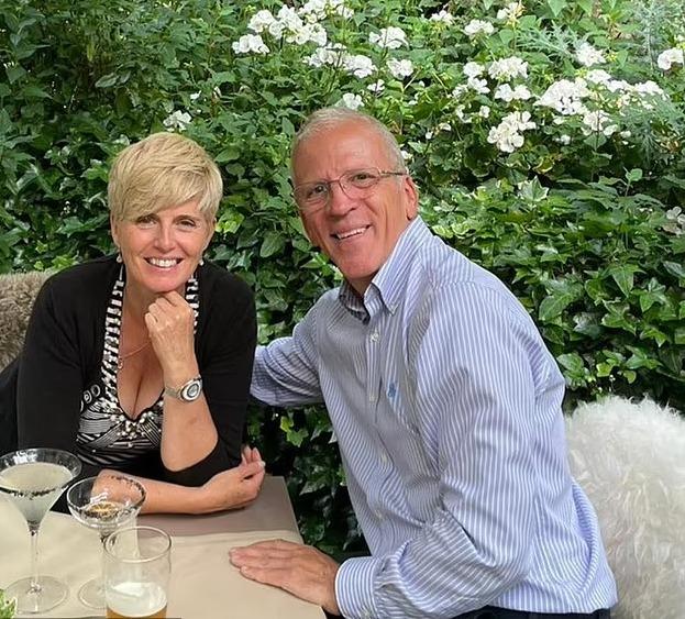 Cuộc sống ít ai ngờ của cặp đôi giàu lên nhờ trúng số 46 triệu USD-3