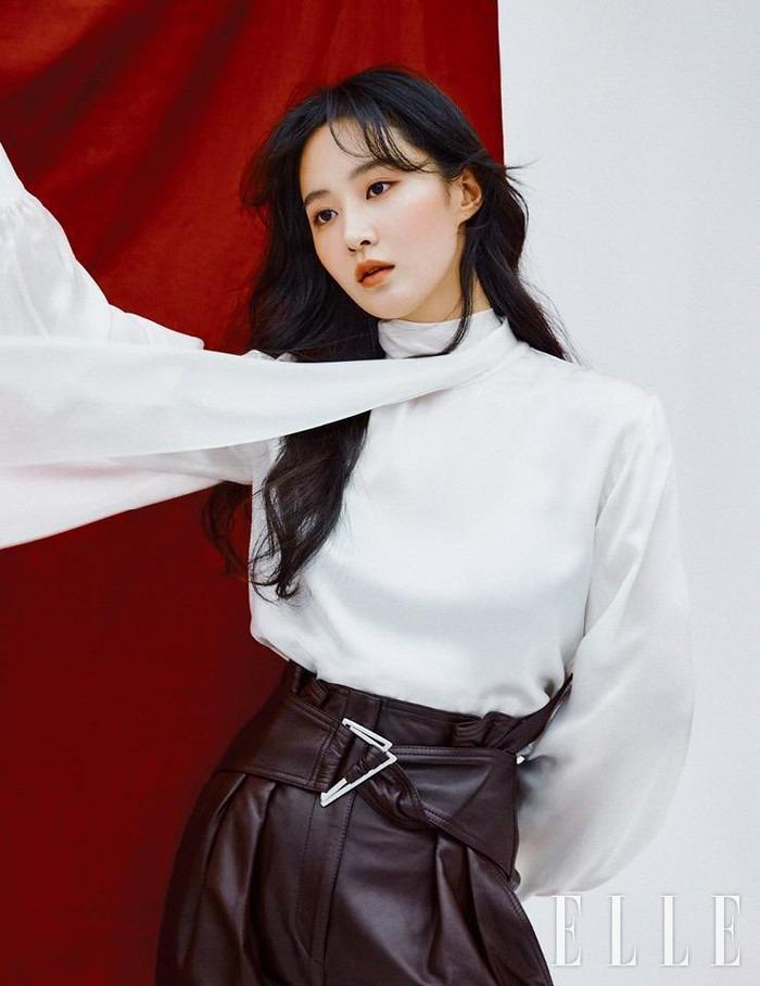 Tranh cãi ảnh căn cước của Yuri (SNSD) bị rao bán ở chợ với mức giá gây choáng-2