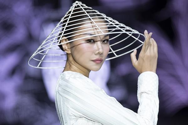 Thanh Hằng sau 21 năm đăng quang Hoa hậu: Vẫn như gái đôi mươi nhờ gầy-8