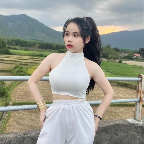 Con dâu lỡ ăn cơm trước kẻng, mẹ chồng đem 5 cây vàng, 600 triệu qua đón rước-2