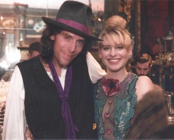 Công chúa dầu mỏ gợi cảm của gia tộc quyền quý bậc nhất nước Mỹ-1