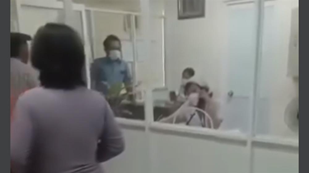 Vụ viêm ruột thừa cắt buồng trứng: Ê-kíp bác sĩ nói vì lợi ích người bệnh-1