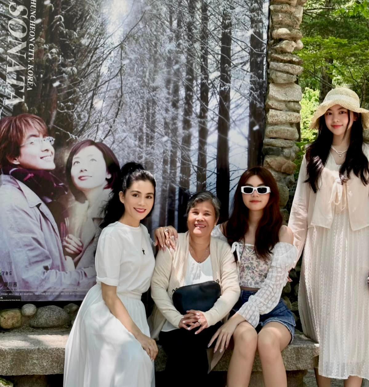 Hé lộ quan hệ giữa vợ MC Quyền Linh và mẹ chồng chỉ qua 1 hành động nhỏ-2