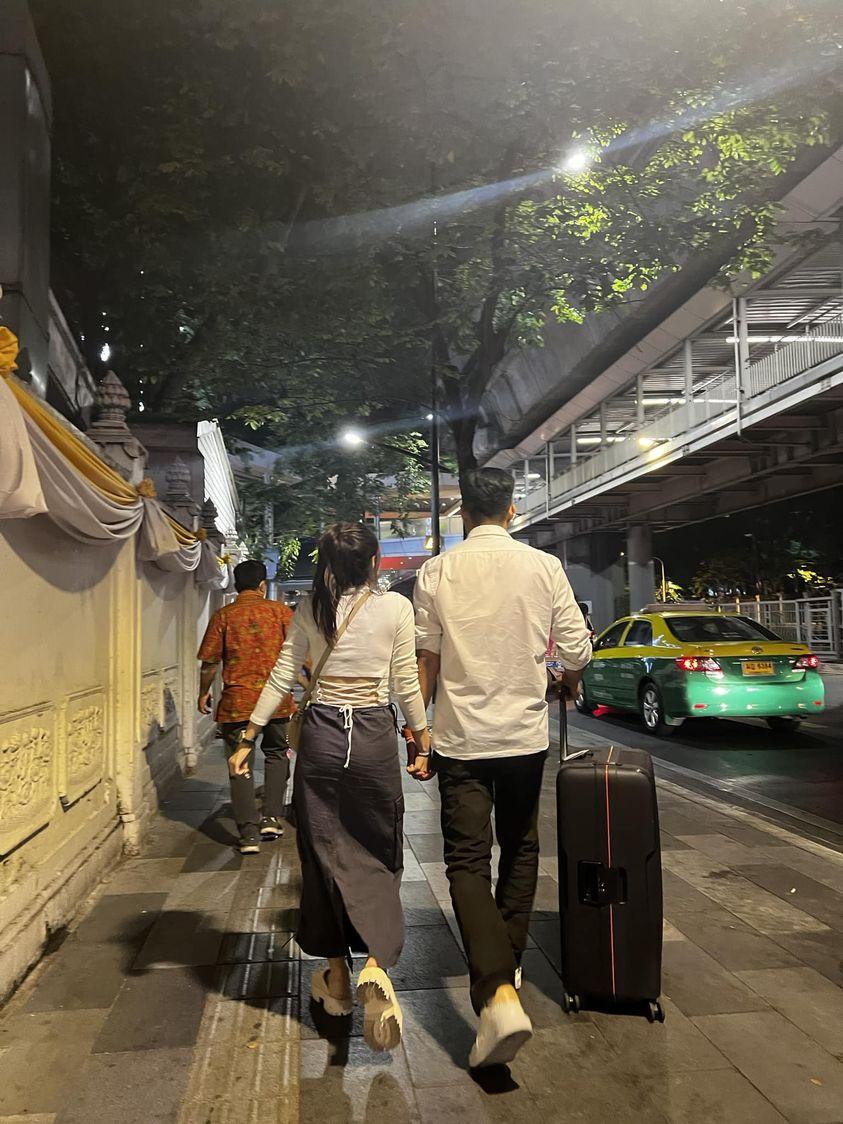 Hằng Túi và bạn trai xả loạt ảnh du lịch tình tứ, đàng trai chứng minh là người của gia đình-1