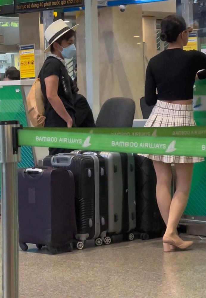 Vợ chồng bà Phạm Kim Dung lên tiếng chuyện mời Miko Lan Trinh và người yêu đồng giới đến show của Miss World Vietnam-1