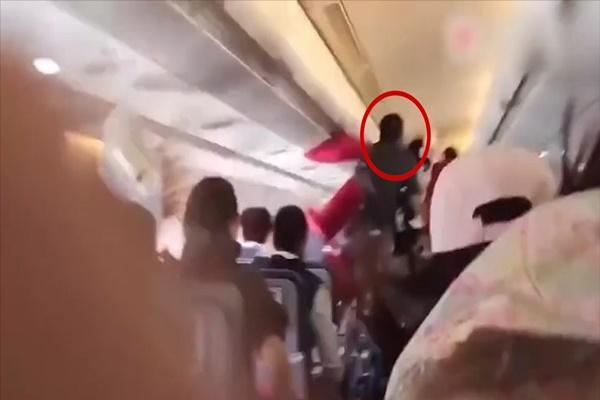 Tại sao trên máy bay thường thiếu hàng ghế số 13?-4