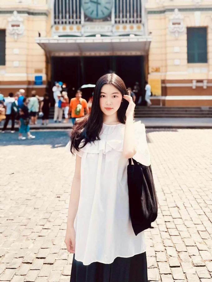 Lọ Lem - con gái Quyền Linh: Nhan sắc rực rỡ tuổi 17, khiến cha mẹ tự hào-3