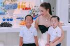 Phạm Hương khoe ảnh cùng 2 con trong căn nhà triệu đô