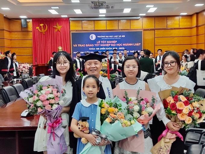 Cụ ông 78 tuổi tốt nghiệp cử nhân Luật: Tôi học thay cho 3 đứa con đã mất-2