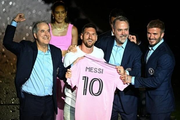 Cuộc sống của Messi và vợ sau khi chia tay PSG-2