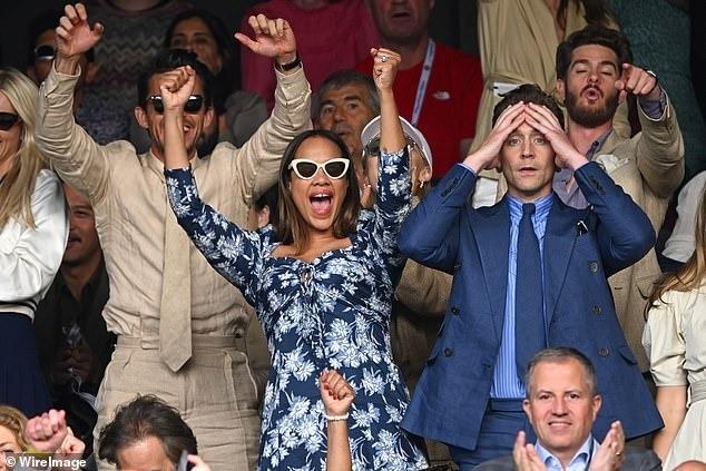 Hoàng gia Anh và dàn sao hạng A ngồi chật kín khán đài chung kết Wimbledon-8