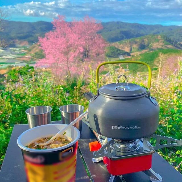 Chùm ảnh: Những bát mì view triệu đô chất như nước cất ở Việt Nam-3