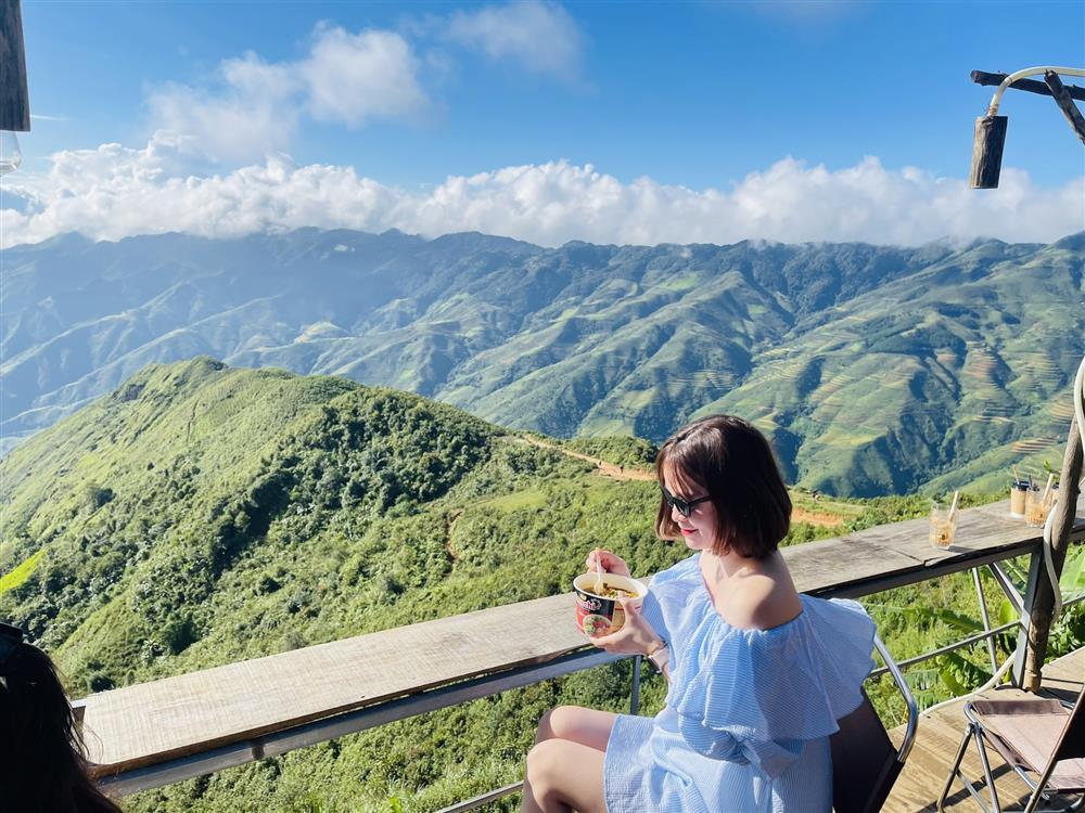 Chùm ảnh: Những bát mì view triệu đô chất như nước cất ở Việt Nam-10