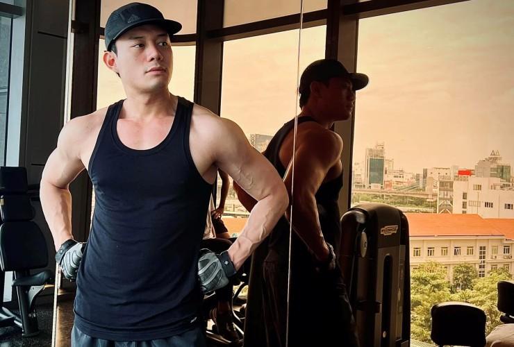 Body cơ bắp cuồn cuộn của phi công kém chục tuổi khiến các phú bà Vbiz say như điếu đổ-4